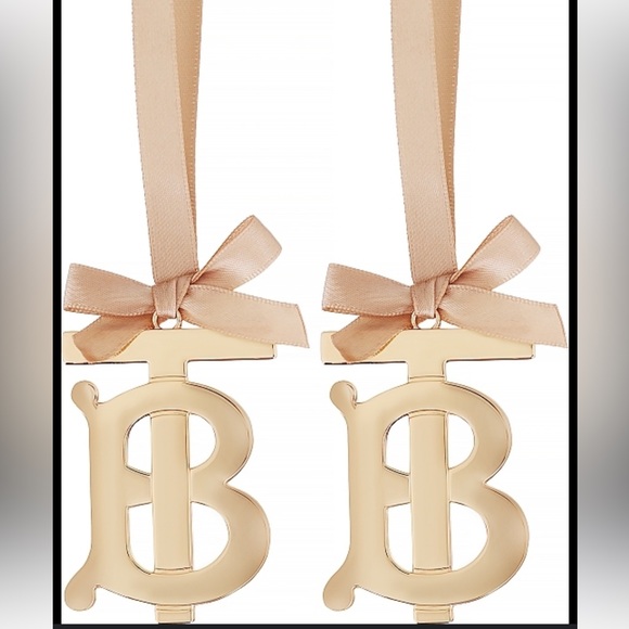 NIB Burberry Authentic B Letter Ornaments/charms - Picture 3 of 9